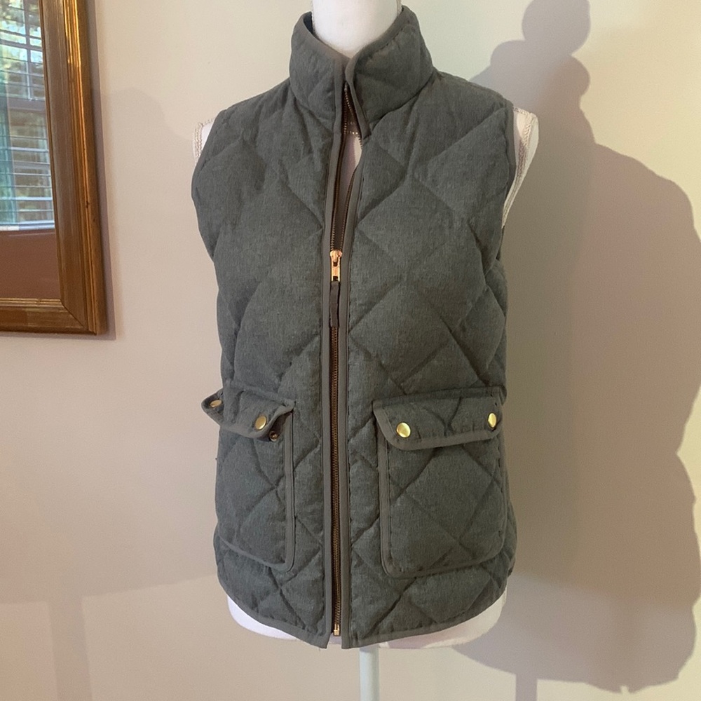 J.Crew women’s quilted vest excellent condition